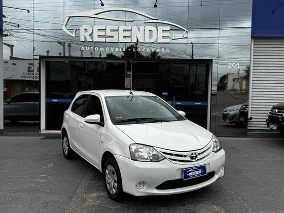 TOYOTA ETIOS 1.5 XS 16V FLEX 4P AUTOMÁTICO TOYOTA ETIOS 1.5 XS 16V FLEX 4P AUTOMÁTICO